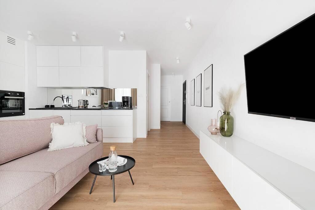 Easy Rent Apartments - Centrum 2 لوبلين المظهر الخارجي الصورة